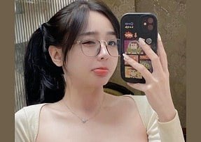 คลิปเซ็กส์ทางเพศของ Hoa Hoa