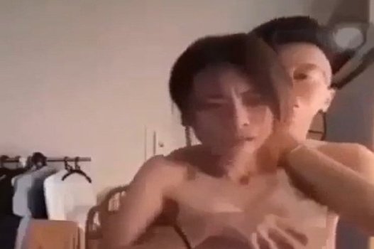 Hoang Cuu Bao และ Linh Linh ทดสอบซึ่งกันและกันในความรักที่หลงใหลในการแสดงคลิปร้อน