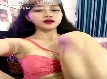 Hot Tiktoker Kim Ly โชว์ร่างที่ลุกเป็นไฟของเขา
